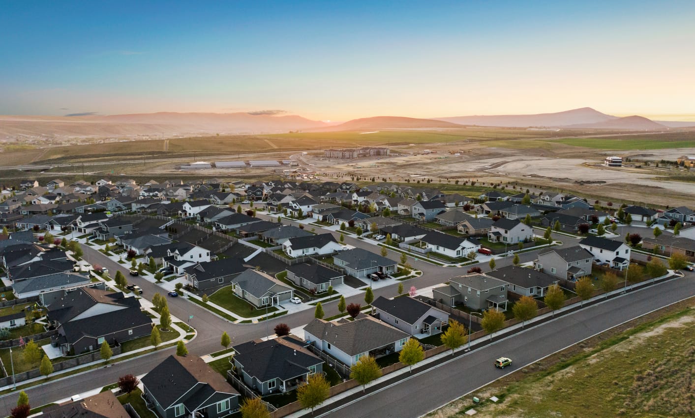 Aerial view of homes in South Richland near Badger Mountain, WA